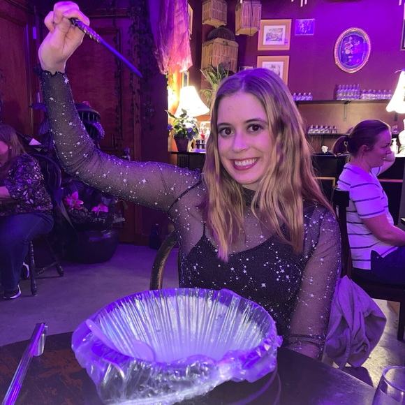 Meet your Posher, Allison - Picture 8 of 12